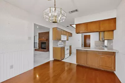 7517 Crosstimbers Lane, North Richland Hills, TX 76182 - Photo 11