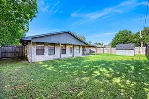 8437 Glenann Dr, North Richland Hills, TX 76182 - Photo 27