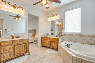 711 Flamingo Cir, Burleson, TX 76028 - Photo 23