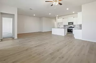 7074 Bison Creek Ln, Garland, TX 75043 - Photo 9
