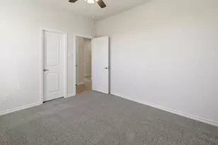 7074 Bison Creek Ln, Garland, TX 75043 - Photo 25