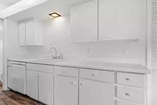 8114 Clearsprings Rd, Dallas, TX 75240 - Photo 11
