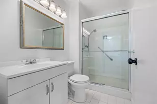 8114 Clearsprings Rd, Dallas, TX 75240 - Photo 17