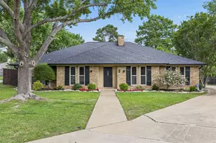 5 Heritage Ct, Trophy Club, TX 76262 - Photo 1