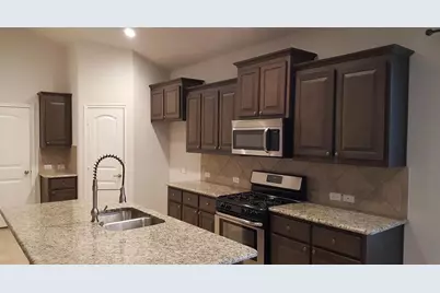 15704 Oak Pointe Drive, Fort Worth, TX 76177 - Photo 3