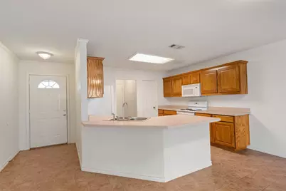 406 B Andrew Drive, Mabank, TX 75147 - Photo 5