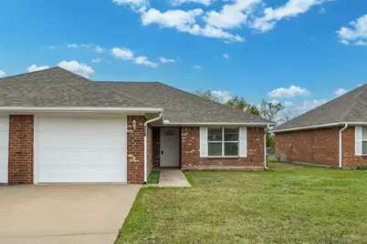 406 B Andrew Drive, Mabank, TX 75147 - Photo 1