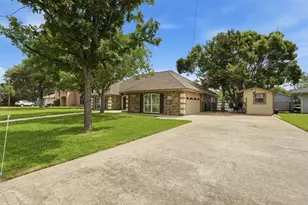 4021 Dakota Trail, Granbury, TX 76048 - Photo 3