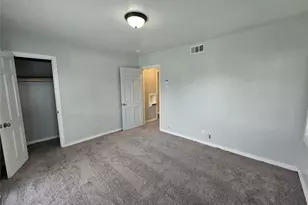 2023 E Illinois Ave, Dallas, TX 75216 - Photo 13