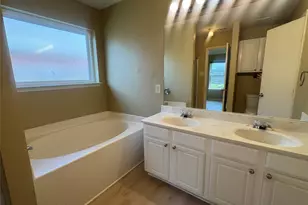 908 Cedar Ridge Ln, Burleson, TX 76028 - Photo 13