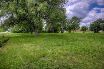 221 Maple Street, Commerce, TX 75428 - Photo 17