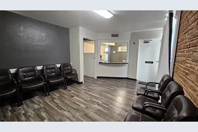 220 W 10th Street, Dallas, TX 75208 - Photo 13