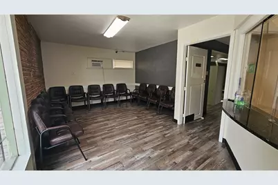 220 W 10th Street, Dallas, TX 75208 - Photo 11