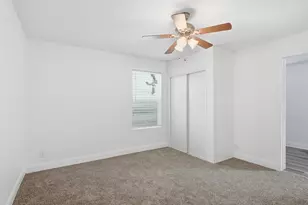304 W Texas St, Denison, TX 75020 - Photo 17