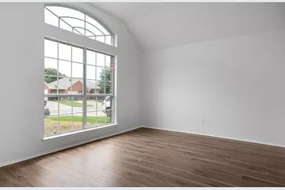 6234 St Leonard Drive, Arlington, TX 76001 - Photo 5