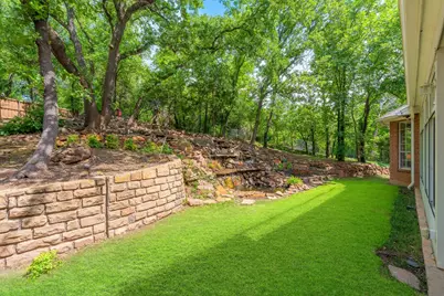 302 W Charlottesville Avenue, Colleyville, TX 76034 - Photo 27