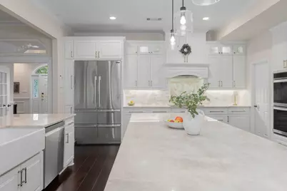 302 W Charlottesville Avenue, Colleyville, TX 76034 - Photo 3