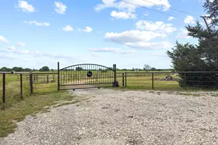 2972 Co Rd 4826, Wolfe City, TX 75496 - Photo 9