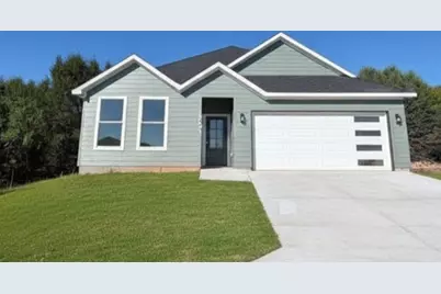 5621 San Jacinto Drive, Granbury, TX 76048 - Photo 1