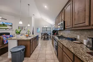 1669 Victoria Dr, Fort Worth, TX 76131 - Photo 17
