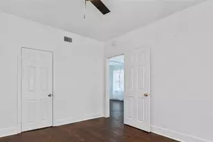 201 E 12th St, Dallas, TX 75203 - Photo 3