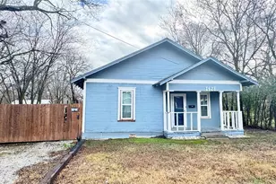 1428 E Garnett St, Gainesville, TX 76240 - Photo 1
