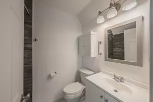8404 Forest Ln, Dallas, TX 75243 - Photo 19