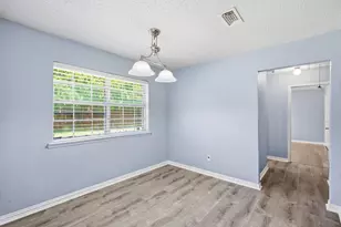 2202 Canyonwood Dr, Arlington, TX 76012 - Photo 11