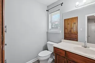 2202 Canyonwood Dr, Arlington, TX 76012 - Photo 15