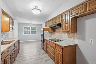2202 Canyonwood Dr, Arlington, TX 76012 - Photo 7
