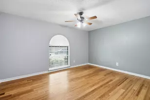 2202 Canyonwood Dr, Arlington, TX 76012 - Photo 23
