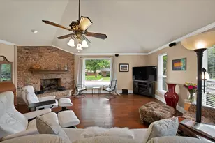 1600 Delaford Dr, Carrollton, TX 75007 - Photo 5