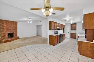 5724 Sea Breeze Ln, Fort Worth, TX 76135 - Photo 11