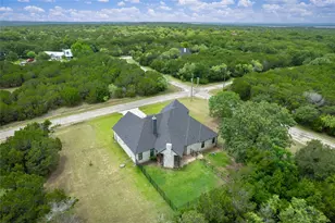 18107 Forrest Dr, Whitney, TX 76692 - Photo 35