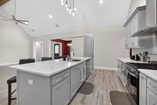 18107 Forrest Dr, Whitney, TX 76692 - Photo 11