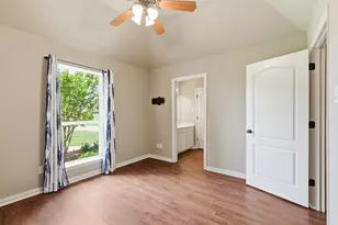 6900 Breezy Bluff Ct, Fort Worth, TX 76126 - Photo 27