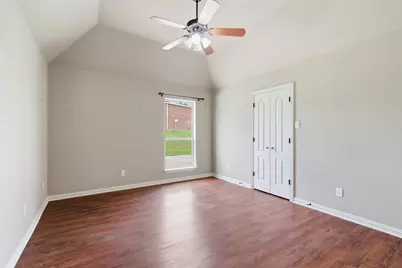 6900 Breezy Bluff Court, Fort Worth, TX 76126 - Photo 19