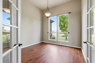 6900 Breezy Bluff Ct, Fort Worth, TX 76126 - Photo 9