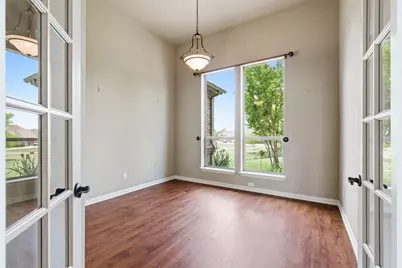 6900 Breezy Bluff Court, Fort Worth, TX 76126 - Photo 9