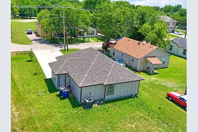 308 Avenue A, Ennis, TX 75119 - Photo 29
