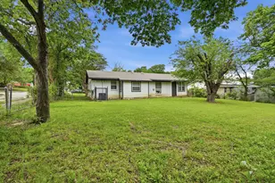 1724 Spring Lake Dr, Mesquite, TX 75149 - Photo 5