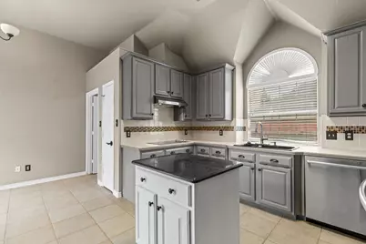 10300 Hunter Run, Frisco, TX 75035 - Photo 7
