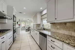 6033 Daven Oaks Dr, Dallas, TX 75248 - Photo 7