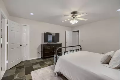 6033 Daven Oaks Drive, Dallas, TX 75248 - Photo 19