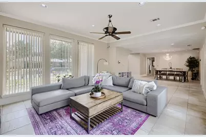6033 Daven Oaks Drive, Dallas, TX 75248 - Photo 3