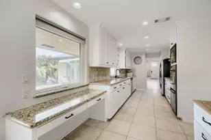 6033 Daven Oaks Dr, Dallas, TX 75248 - Photo 9