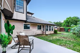 6033 Daven Oaks Dr, Dallas, TX 75248 - Photo 23