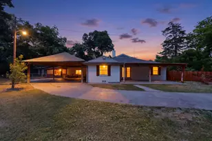 513 Ten Mile Dr, DeSoto, TX 75115 - Photo 1