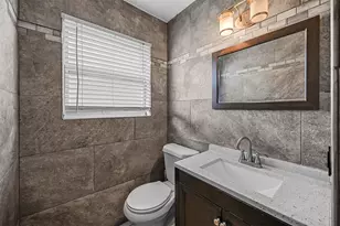 2018 S Center St, Arlington, TX 76010 - Photo 15