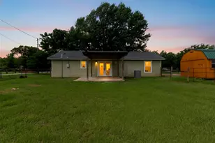 5729 County Rd 402, Grandview, TX 76050 - Photo 1